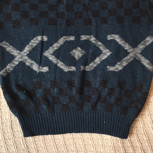 Knit sweater - Picture 2 of 4